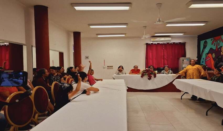 Cursos de oratoria, pintura, manualidades y dibujo.