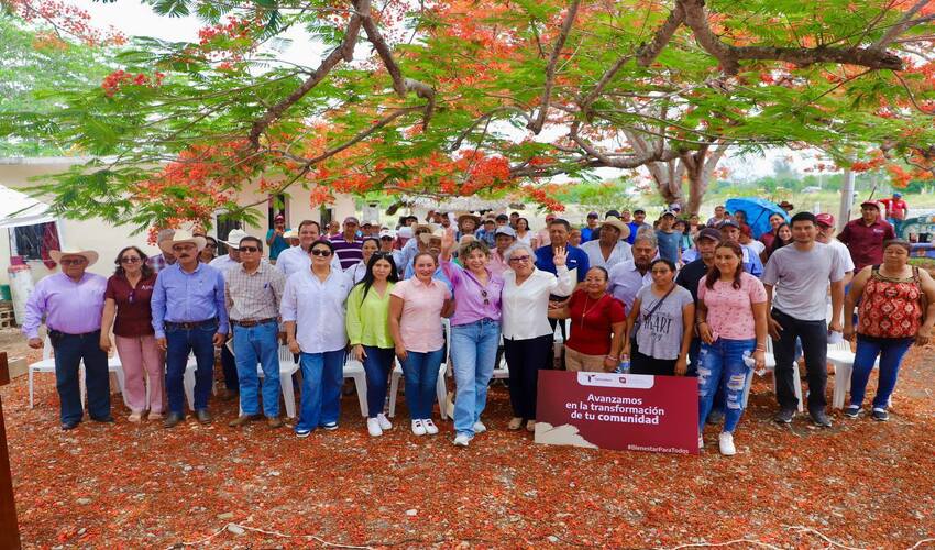 Se entregaron 50 tinacos en El Alto del Chino