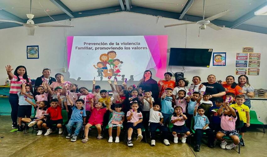 Conmemoramos el Día Naranja en el Jardín de Niños Estefanía Castañeda